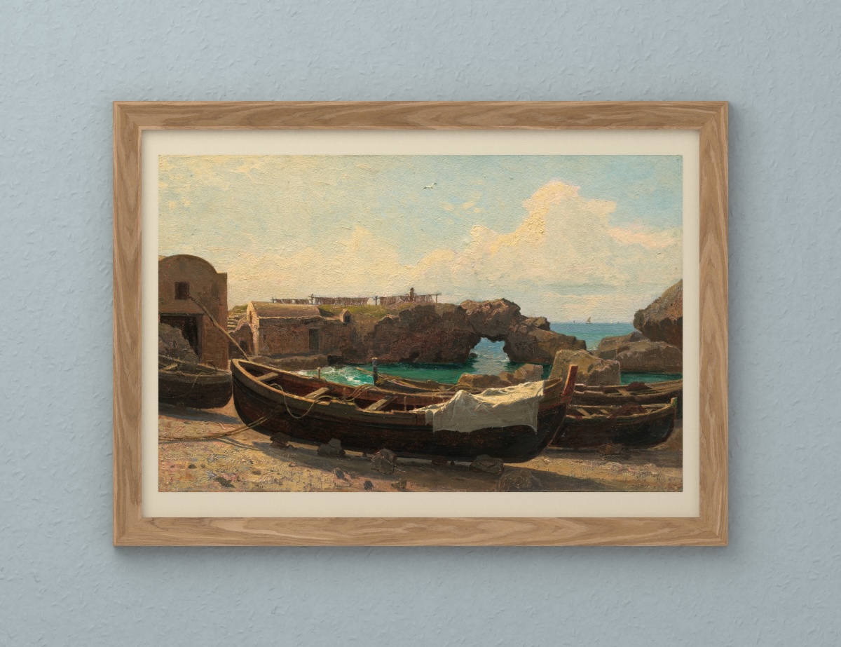Marina Piccola, Capri — Schräge Eichenleiste · Warmer Papierspiegel · Nebelblaue Wand.