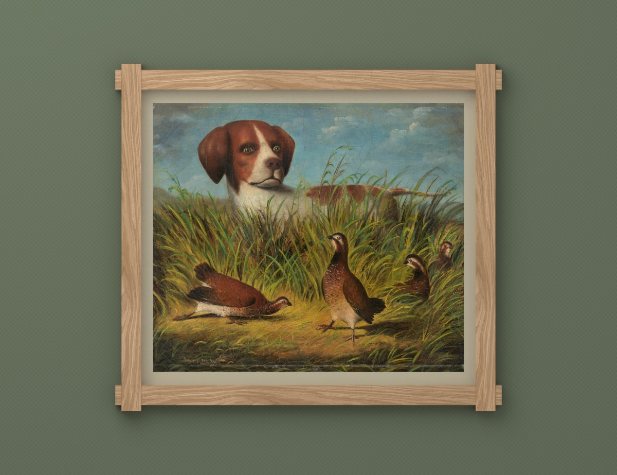 Der wachsame Jagdhund — Eichenholzrahmen in Splitttechnik · Moosgrauer Passepartout · Dunkelgrasgrüne Leinwandwand.